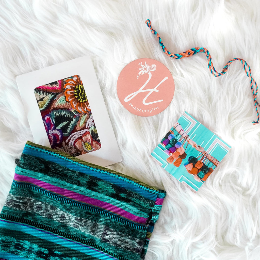 Vegan Passport Wallet - Amo Viajar
