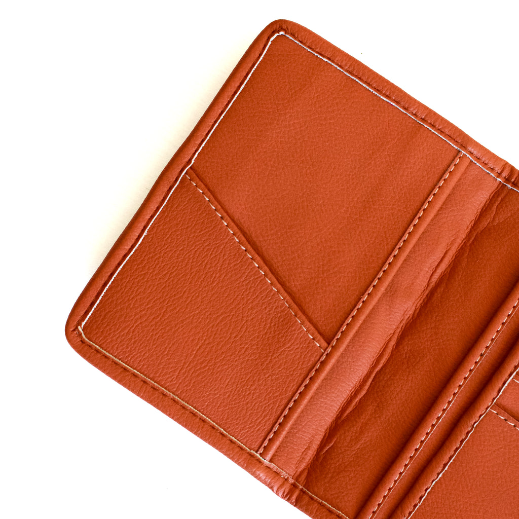 Vegan Passport Wallet - Amo Viajar