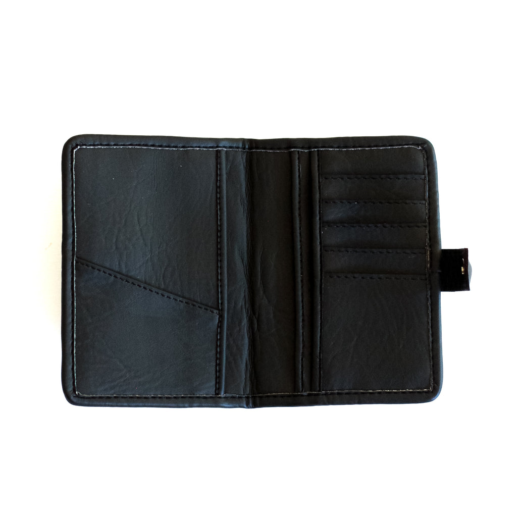 Vegan Passport Wallet - Globetrotter