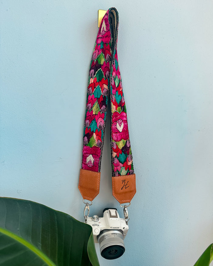 🌸 Hiptipico Vintage Strap - Feather
