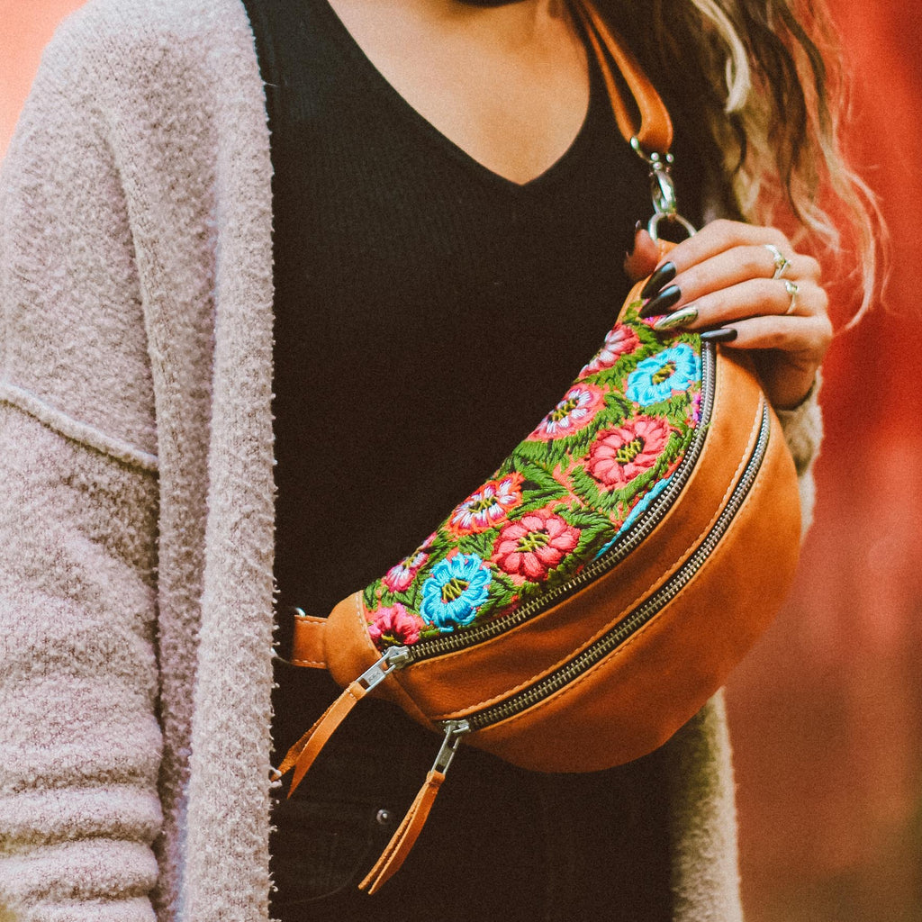 Harmony Sling Bag Tan - Eterna Primavera I
