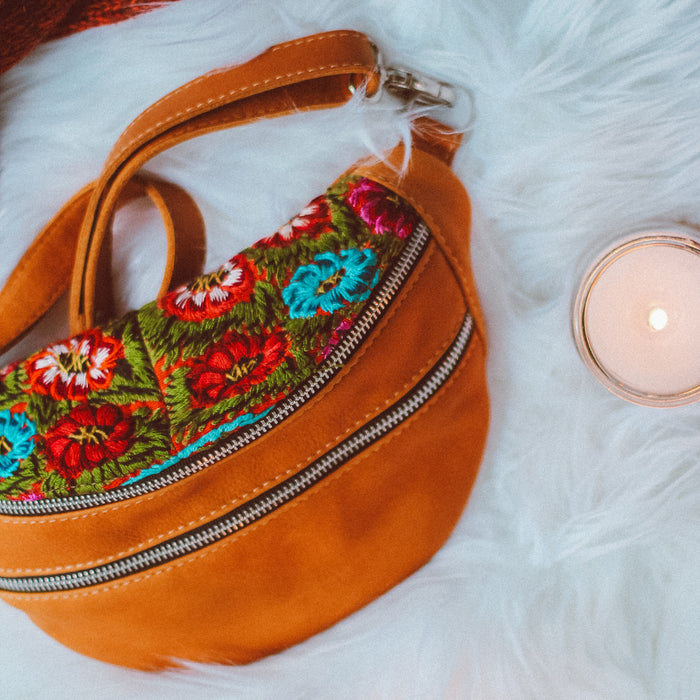 Harmony Sling Bag Tan - Eterna Primavera I